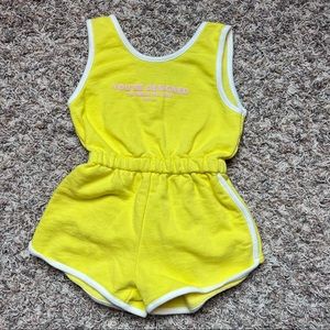 Cute romper.